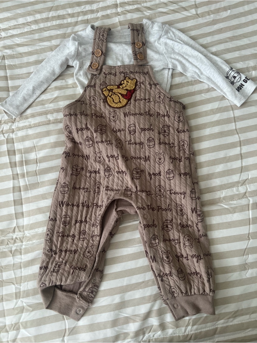 Disney Winnie the Pooh baby boy outfit size 6-9months